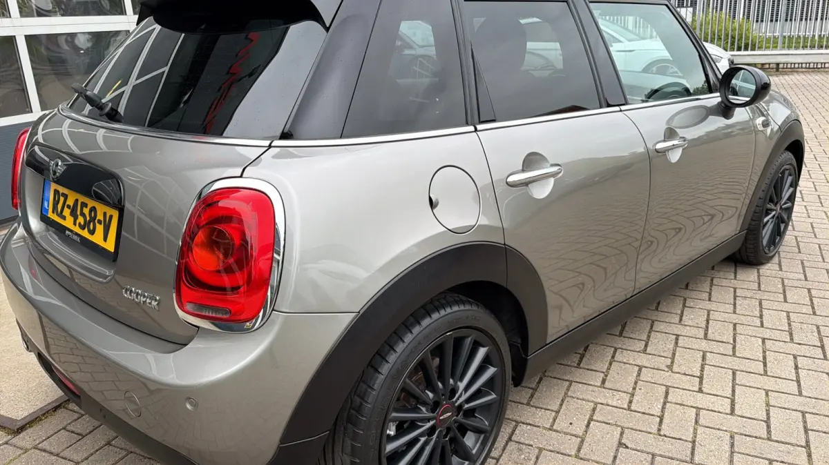 Mini 1.5 Chili Serious Business / Works / Pano / H&K / Led / Sportleder / Cruise .