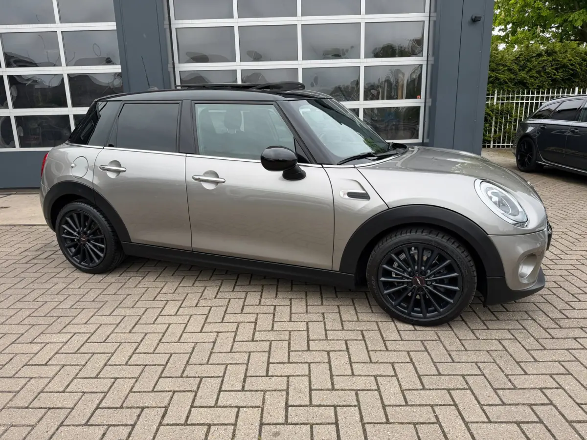 Mini 1.5 Chili Serious Business / Works / Pano / H&K / Led / Sportleder / Cruise .