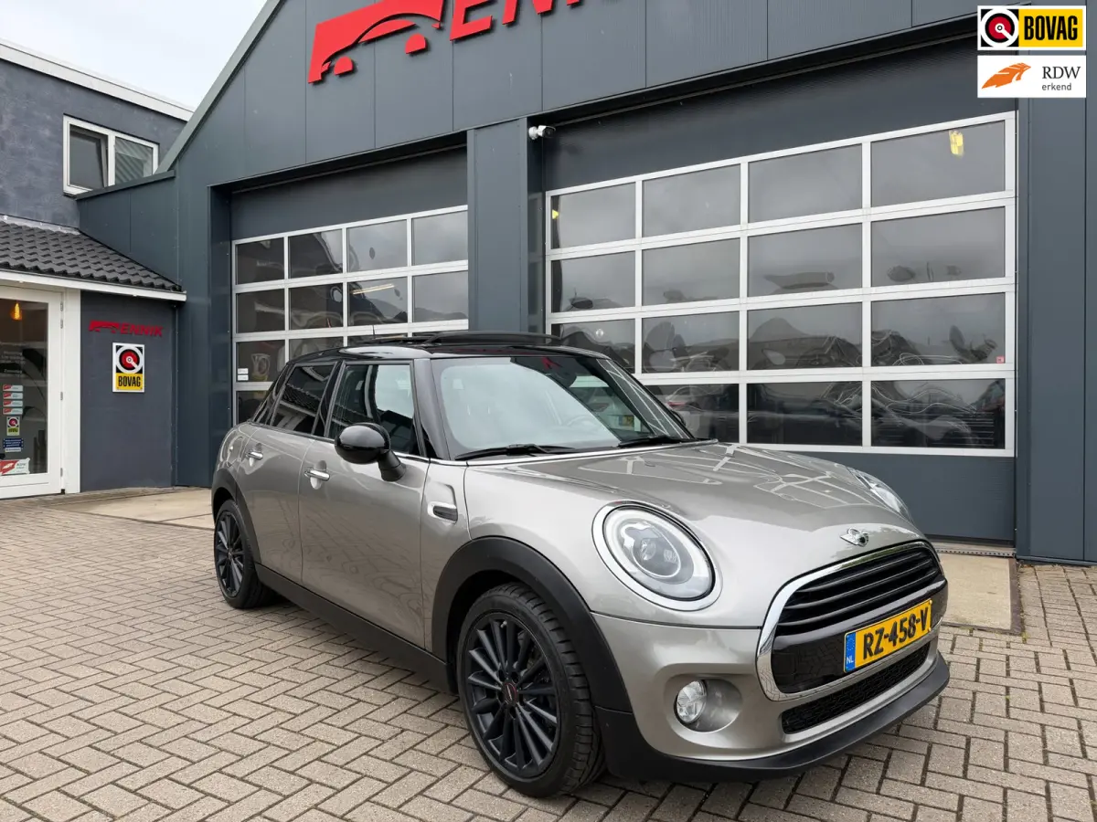 Mini 1.5 Chili Serious Business / Works / Pano / H&K / Led / Sportleder / Cruise .