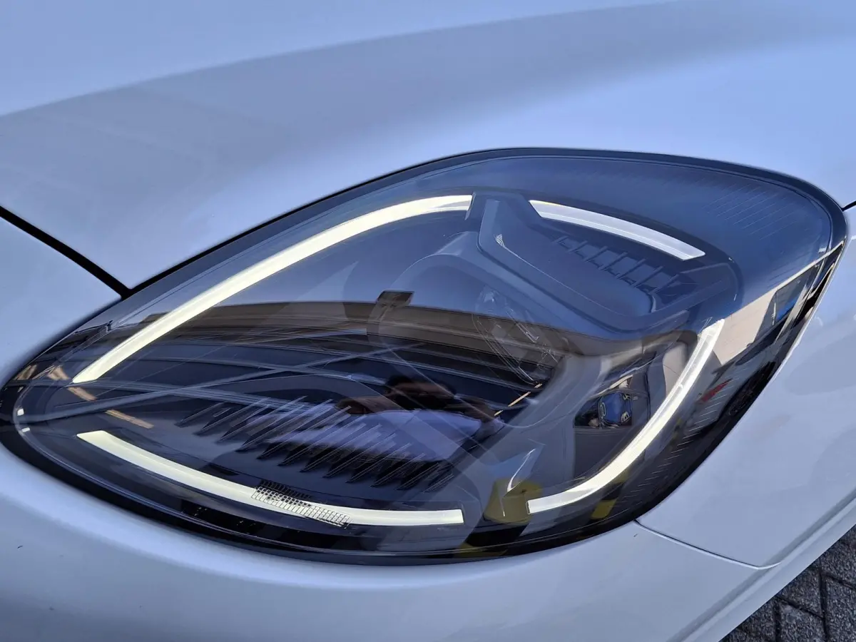1.0 EcoBoost ST-Line | Winter Pack | Comfort Pack | Cruise Control | Elektrische Achterklep | Keyless Entry+Go | Achteruitcamera | 17'' LMV | Full LED |