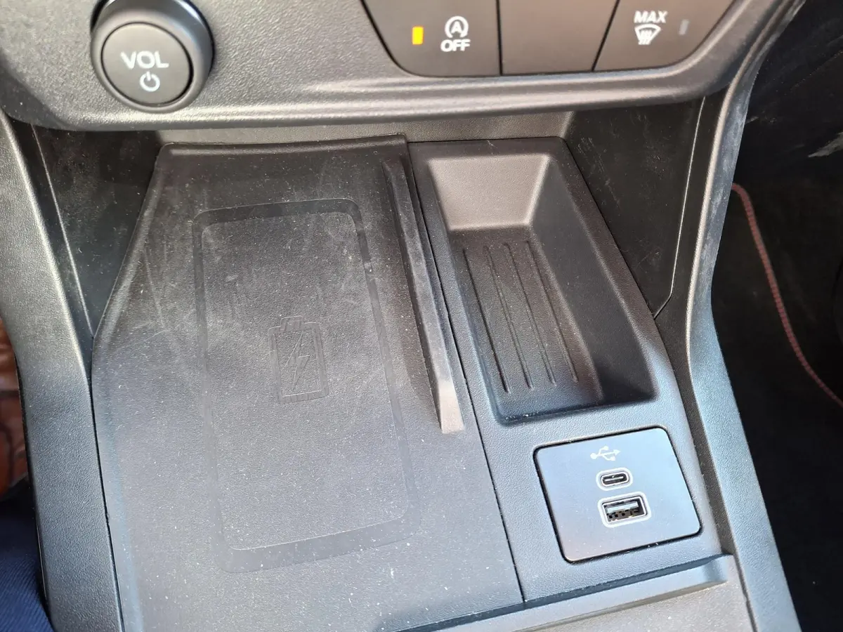 1.0 EcoBoost ST-Line | Winter Pack | Comfort Pack | Cruise Control | Elektrische Achterklep | Keyless Entry+Go | Achteruitcamera | 17'' LMV | Full LED |