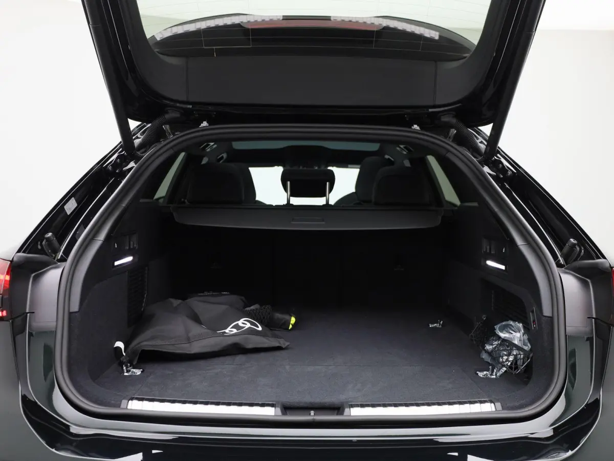 2.0 e-hybrid quattro S Competition 367 PK | Panoramadak | Bang & Olufsen | luchtvering | omgevingcamera's | Bijrijderscherm |