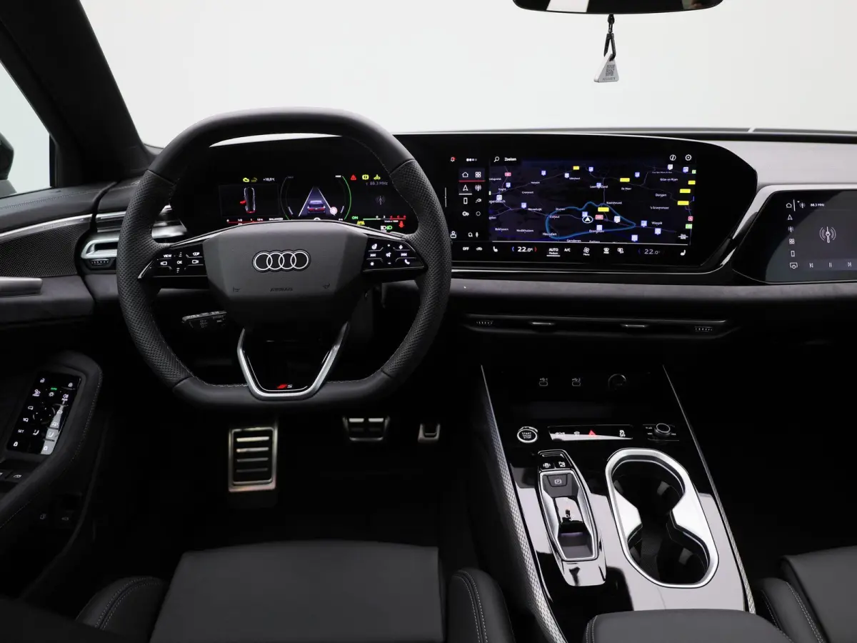 2.0 e-hybrid quattro S Competition 367 PK | Panoramadak | Bang & Olufsen | luchtvering | omgevingcamera's | Bijrijderscherm |