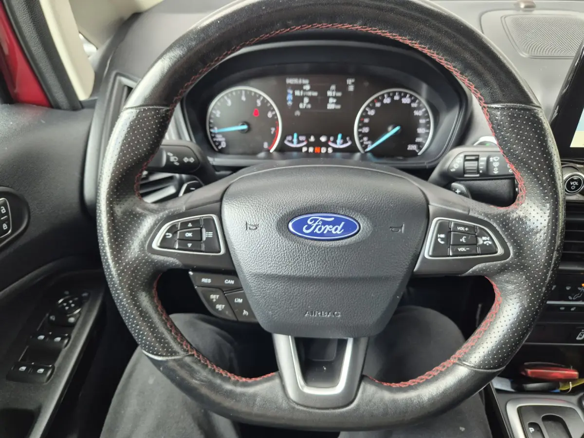 1.0 EcoBoost Titanium,Automaat,Navigatie,stoel-stuur-voorruit verwarming,schuifdak
