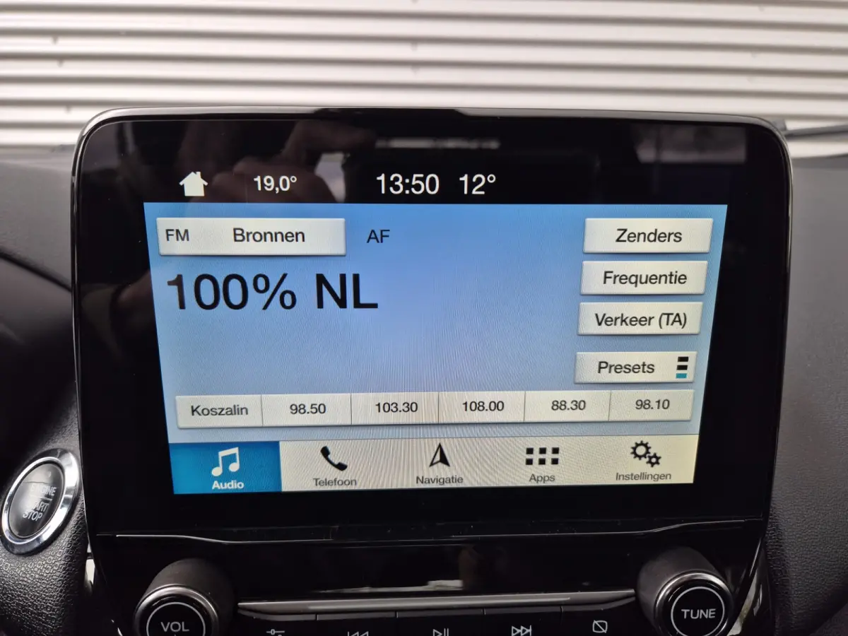 1.0 EcoBoost Titanium,Automaat,Navigatie,stoel-stuur-voorruit verwarming,schuifdak
