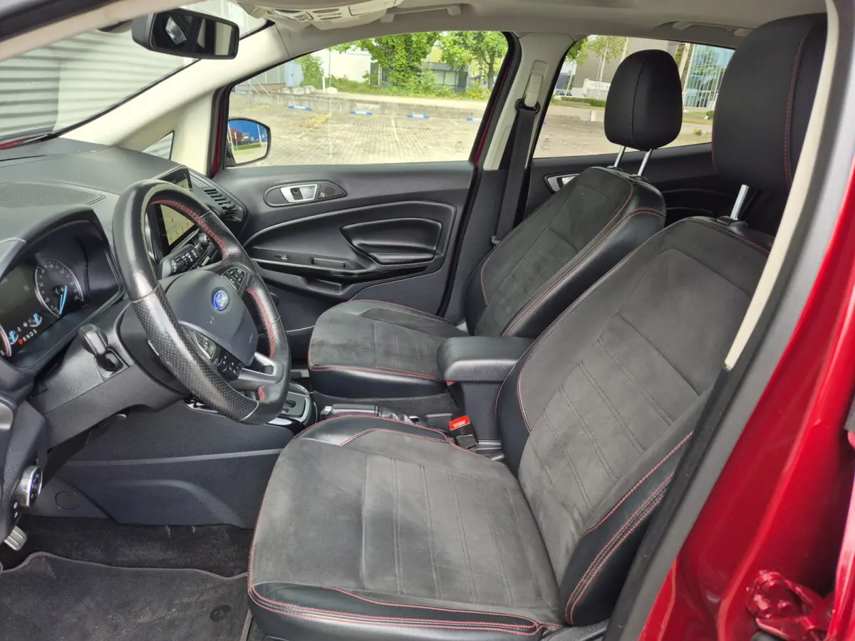 1.0 EcoBoost Titanium,Automaat,Navigatie,stoel-stuur-voorruit verwarming,schuifdak