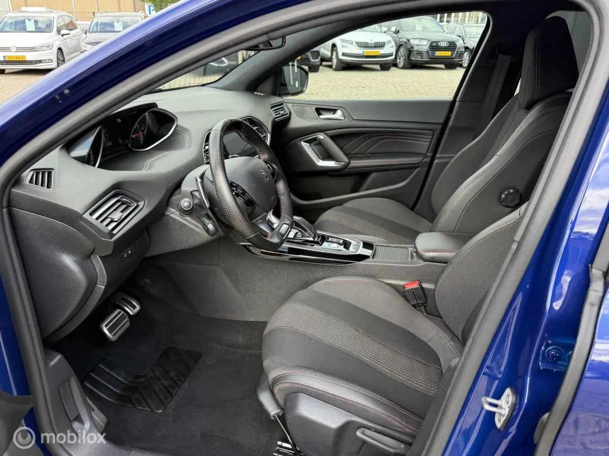 1.2 PureTech GT-line AUTOMAAT | LED