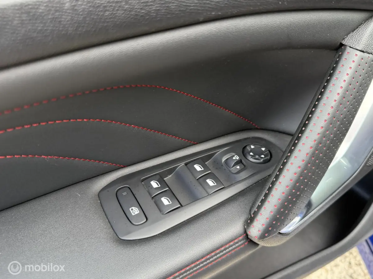 1.2 PureTech GT-line AUTOMAAT | LED