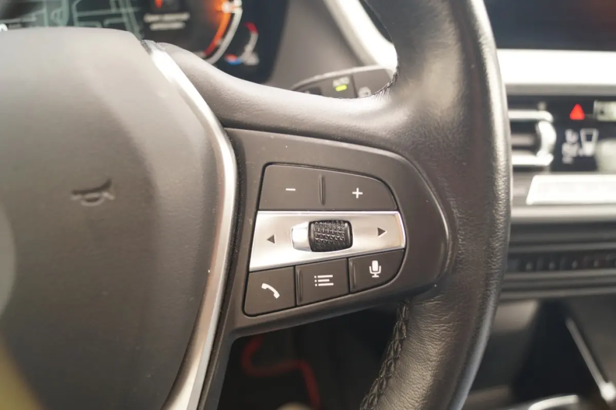 118i Sportline Business Edition -PANO-ECC-CAM-PDC-