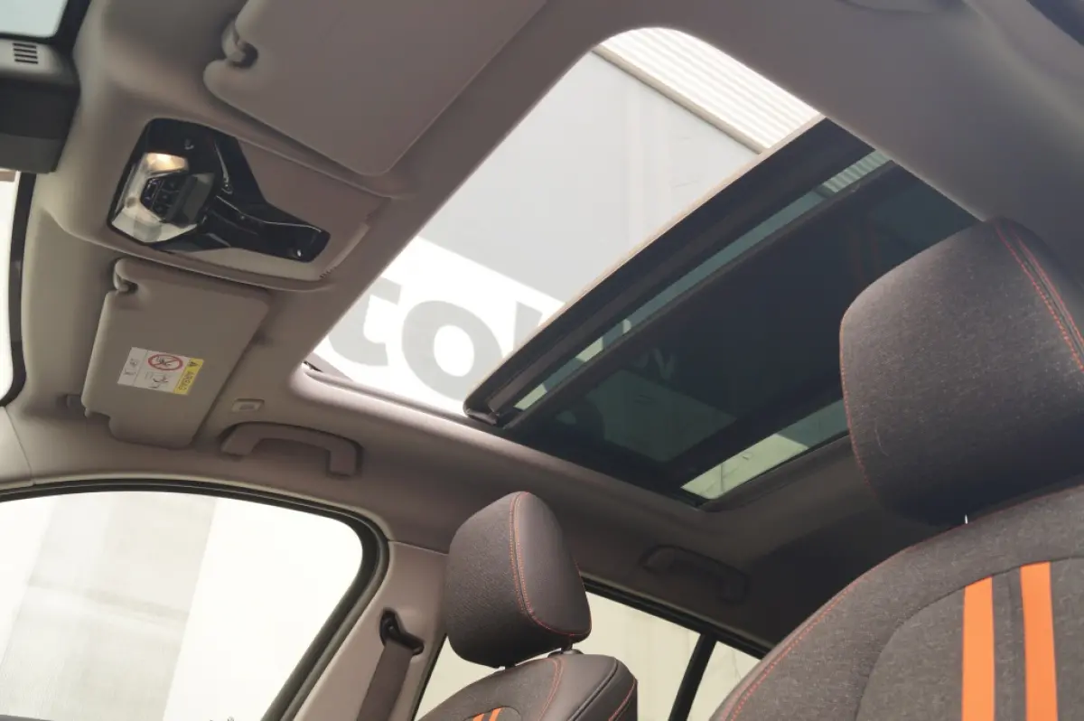 118i Sportline Business Edition -PANO-ECC-CAM-PDC-
