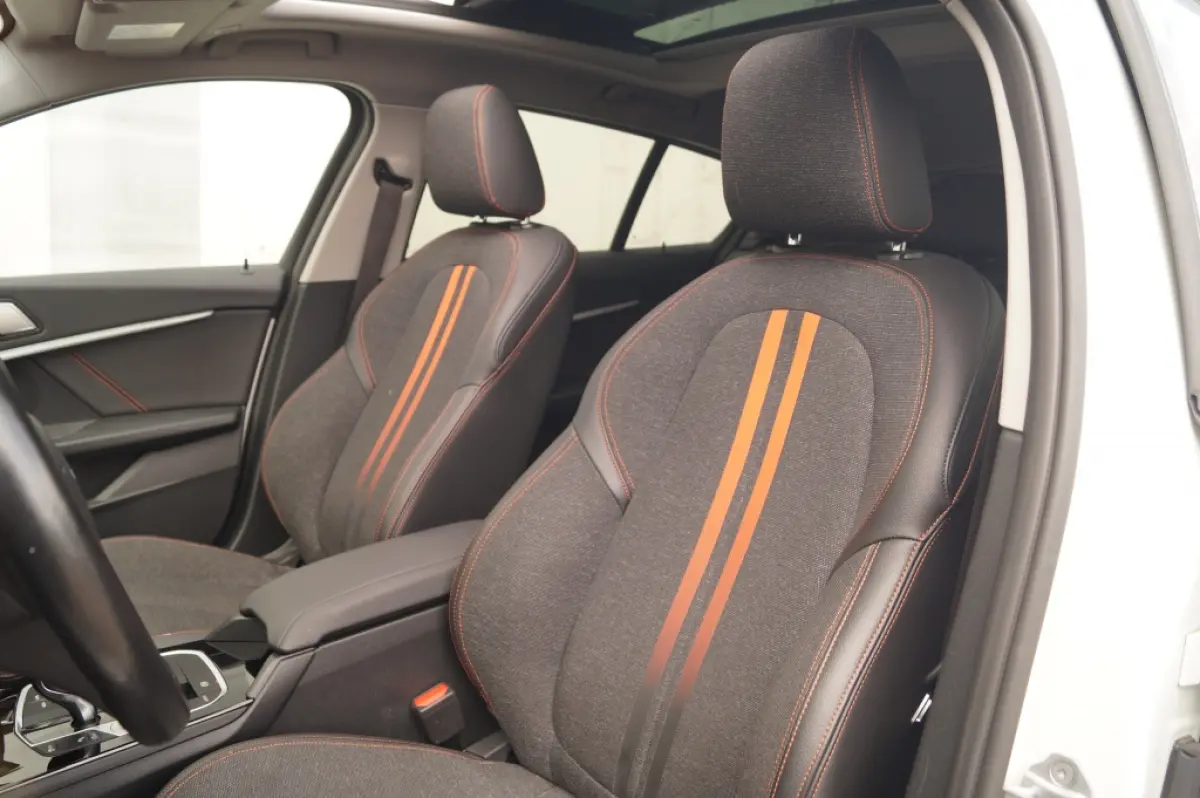 118i Sportline Business Edition -PANO-ECC-CAM-PDC-