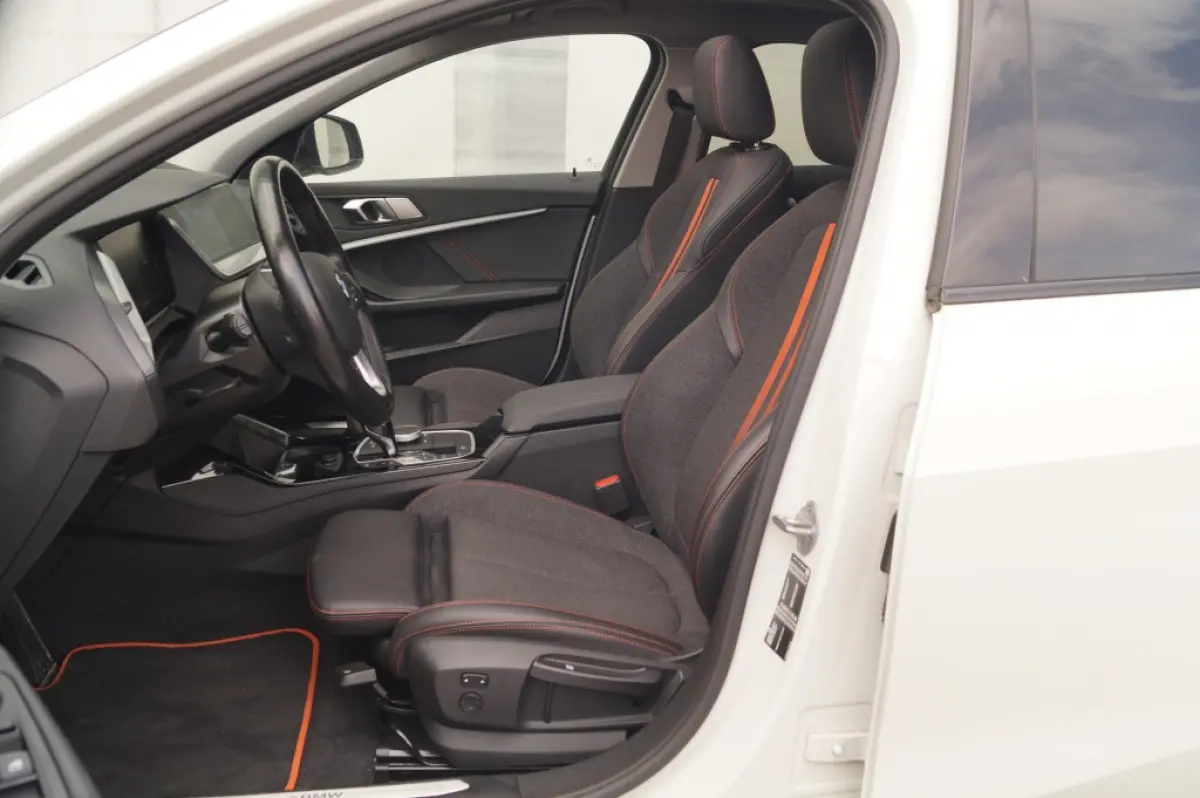 118i Sportline Business Edition -PANO-ECC-CAM-PDC-