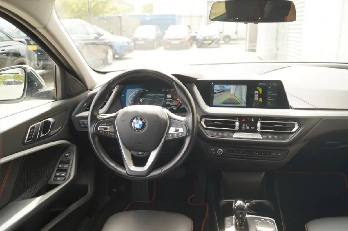 118i Sportline Business Edition -PANO-ECC-CAM-PDC-