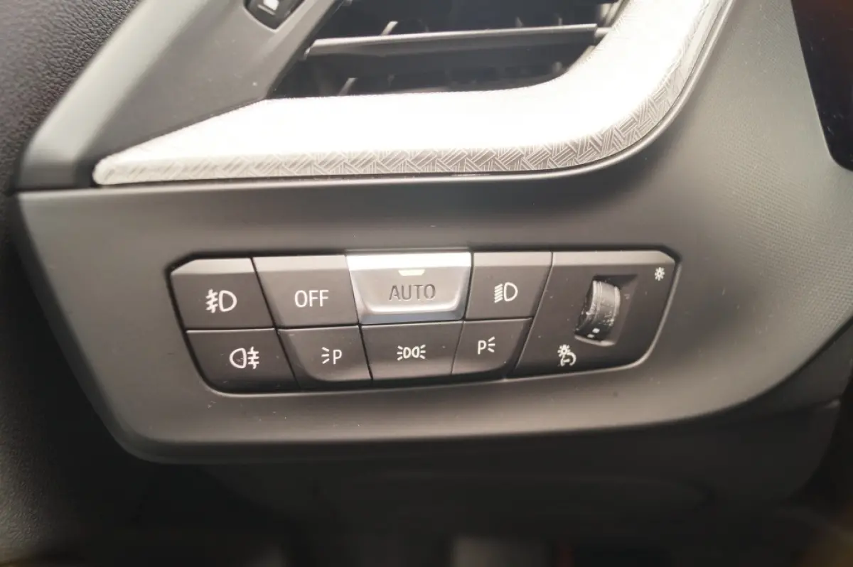 118i Sportline Business Edition -PANO-ECC-CAM-PDC-