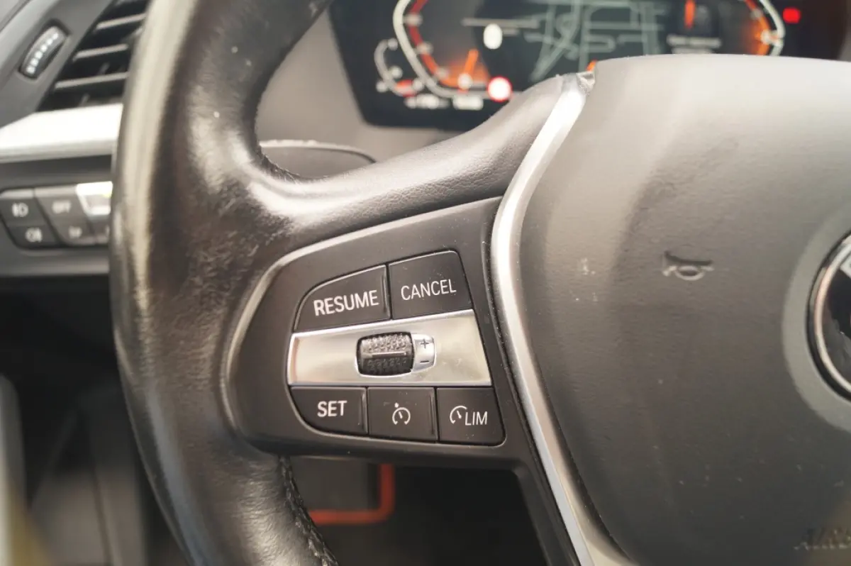 118i Sportline Business Edition -PANO-ECC-CAM-PDC-