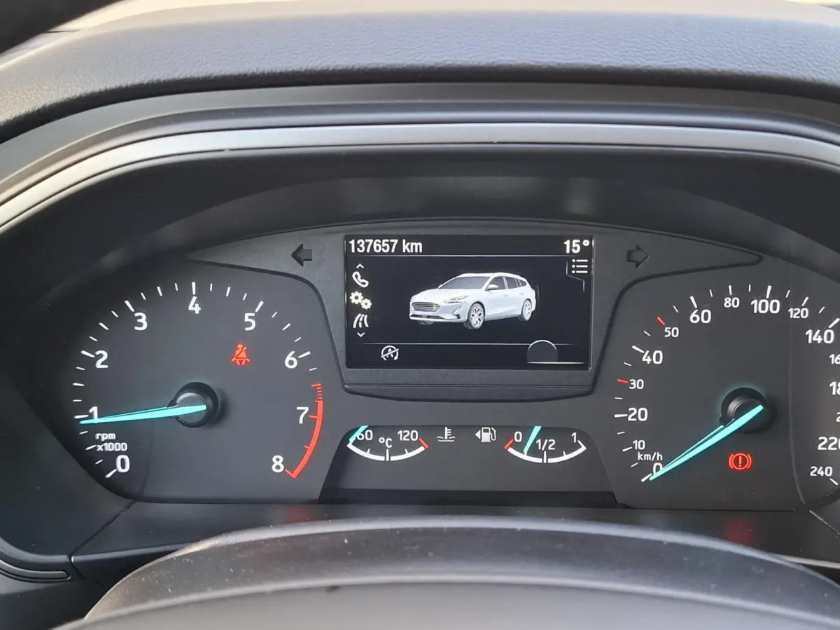 1.0 EcoBoost Trend Edition / CARPLAY / MAPS / ENZ.