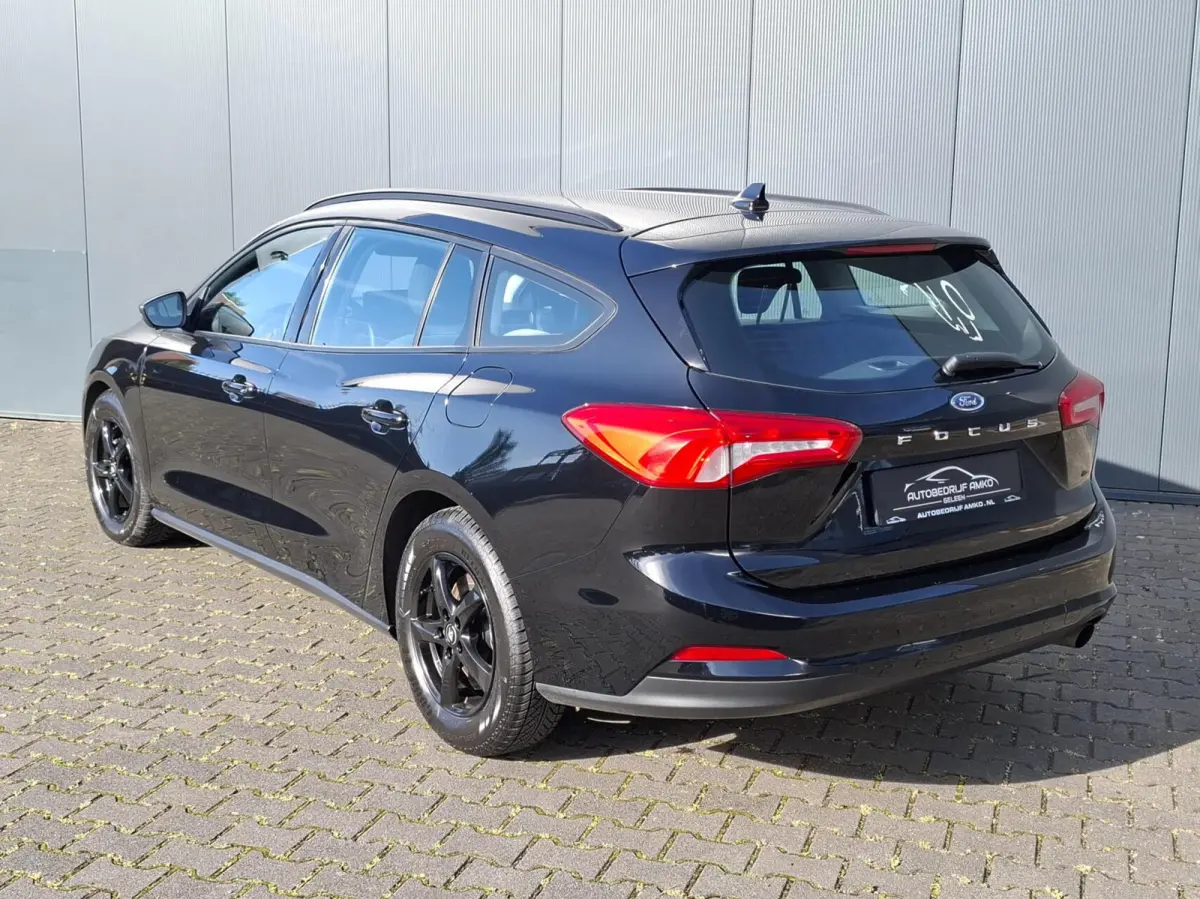 1.0 EcoBoost Trend Edition / CARPLAY / MAPS / ENZ.