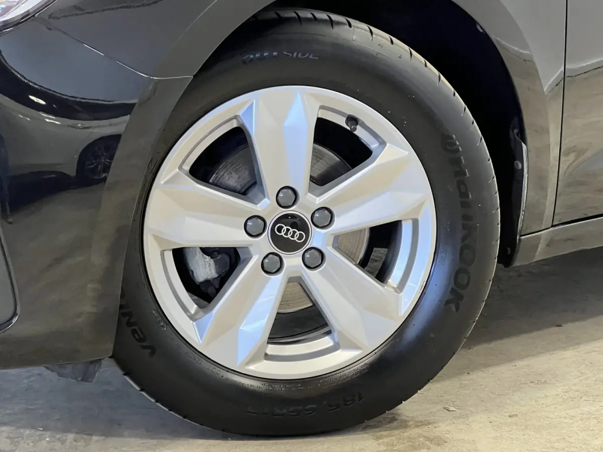 25 TFSI Pro Line | Lichtmetalen Velgen 15" | Cruise Control | Airco | Sportstuur | DAB |