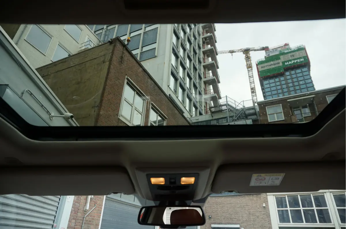 1500 5.7 V8 HEMI 4WD | BLACK OPTIC | Classic | 300L LPG | APPLE CARPLAY | Stoel- stuurverwarming | Navigatie | Pano-dak |