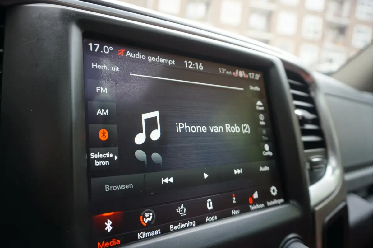 1500 5.7 V8 HEMI 4WD | BLACK OPTIC | Classic | 300L LPG | APPLE CARPLAY | Stoel- stuurverwarming | Navigatie | Pano-dak |