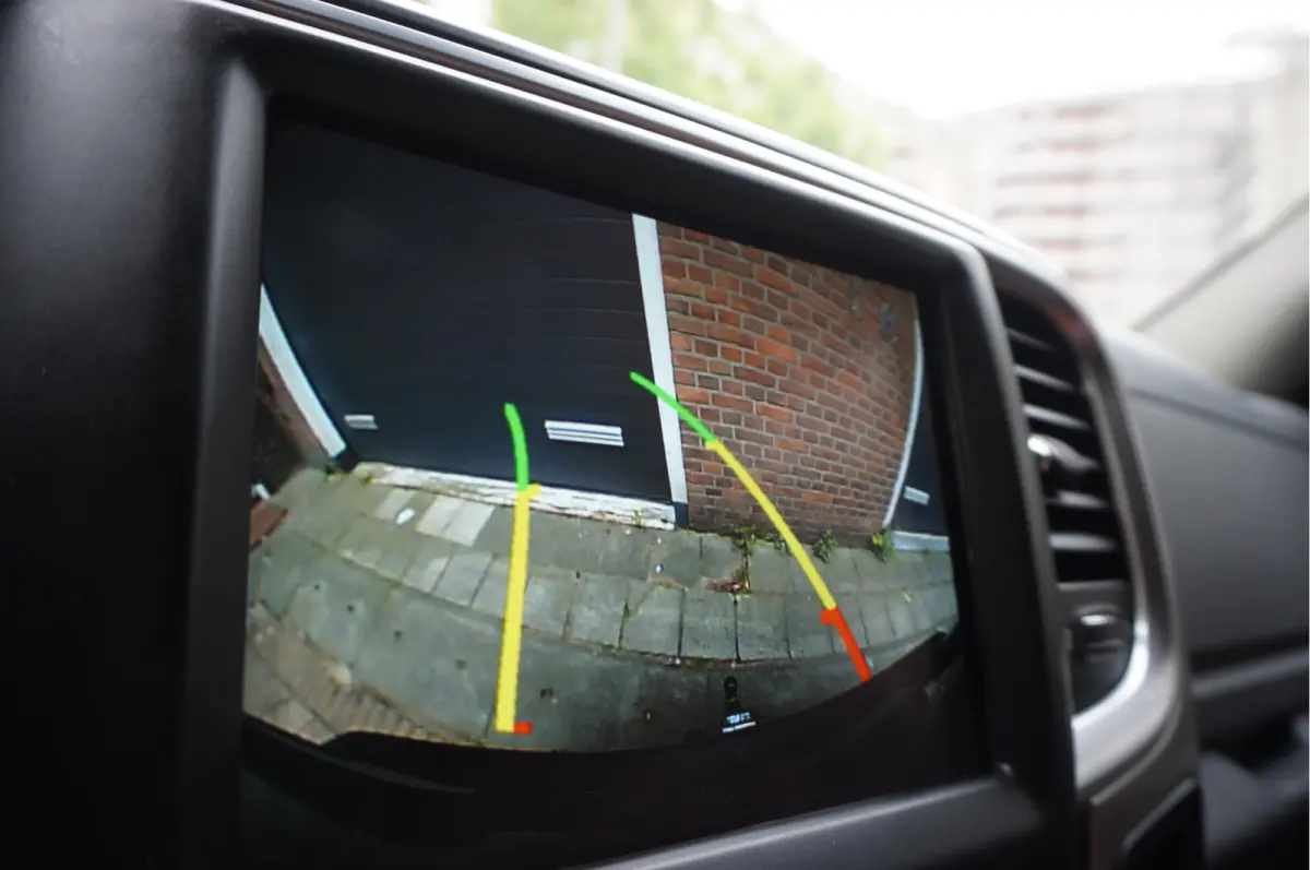 1500 5.7 V8 HEMI 4WD | BLACK OPTIC | Classic | 300L LPG | APPLE CARPLAY | Stoel- stuurverwarming | Navigatie | Pano-dak |