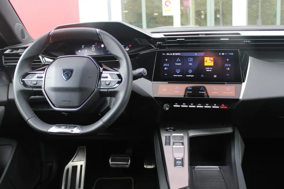 1.2 Hybrid 145PK AUTOMAAT GT | 360° CAMERA | DODEHOEK DETECTIE | KEYLESS ENTRY/START | ADAPTIVE CRUISE CONTROL | NAVIGATIE | DRAADLOZE APPLE CARPLAY/ANDROID AUTO | PARKEERSENSOREN VOOR + AC