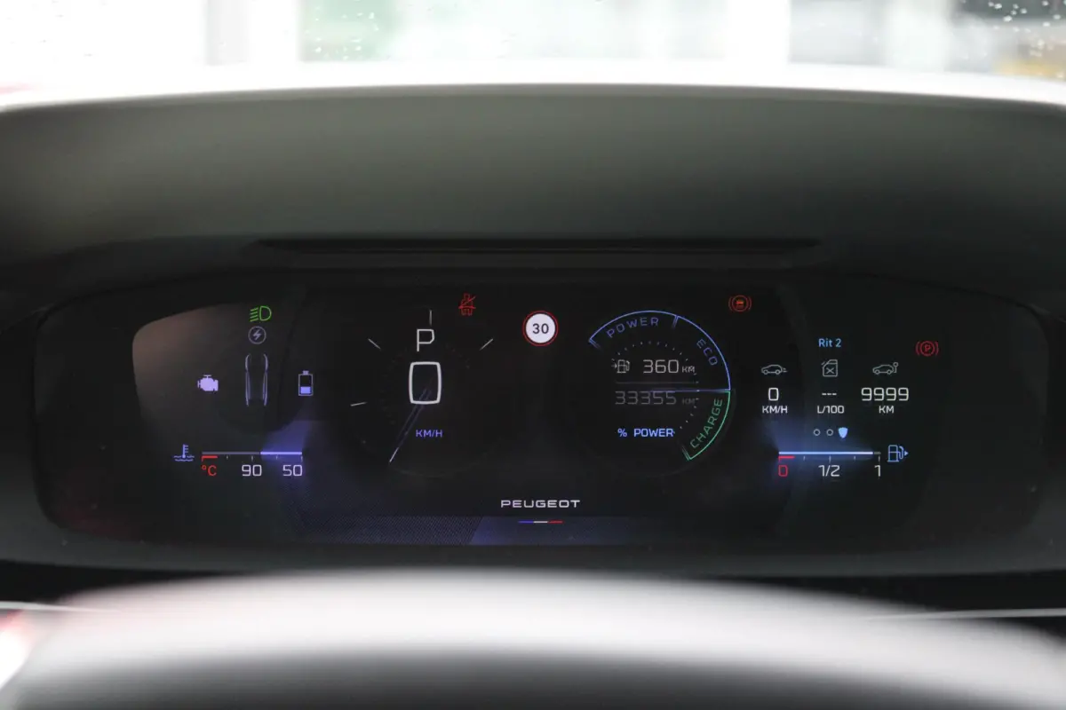 1.2 Hybrid 145PK AUTOMAAT GT | 360° CAMERA | DODEHOEK DETECTIE | KEYLESS ENTRY/START | ADAPTIVE CRUISE CONTROL | NAVIGATIE | DRAADLOZE APPLE CARPLAY/ANDROID AUTO | PARKEERSENSOREN VOOR + AC
