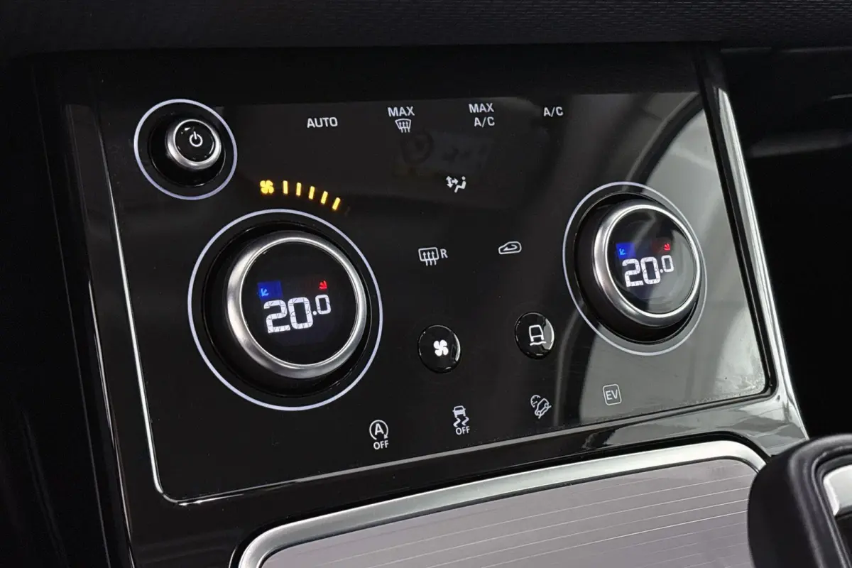 1.5 P300e AWD S Stoelverwarming Navigatie Achteruitrijcamera