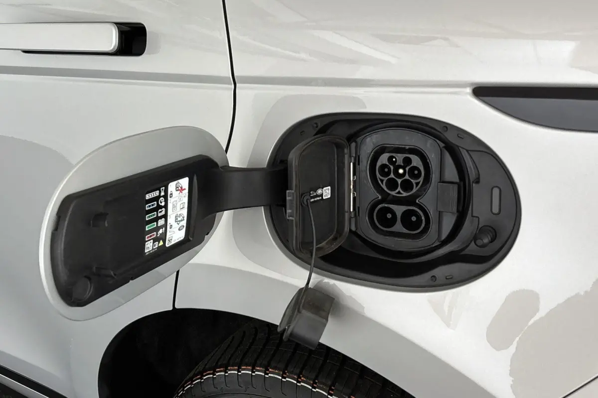 1.5 P300e AWD S Stoelverwarming Navigatie Achteruitrijcamera