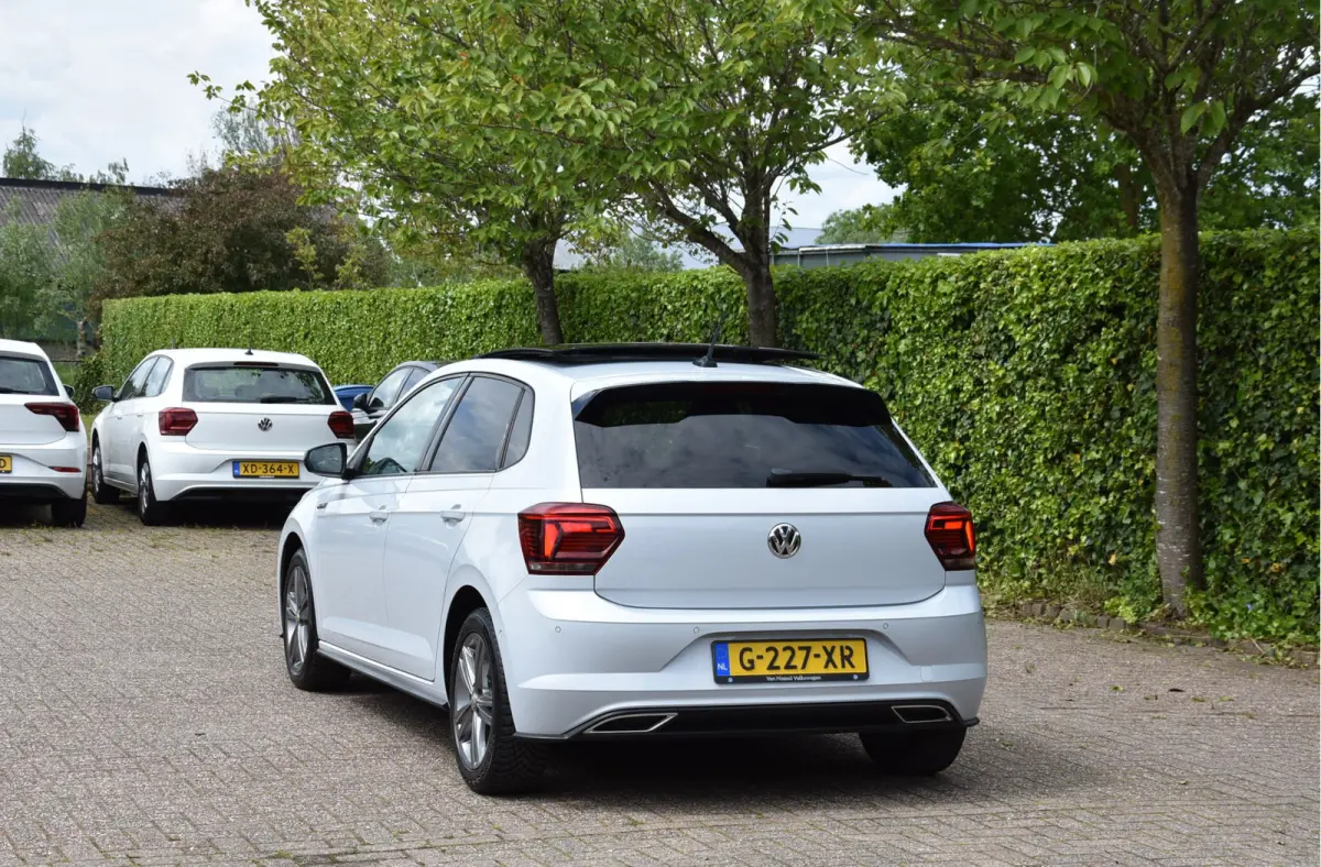 1.0 TSI 2X R-Line Highline VOL!! Business-R NAP 1e eigenaar