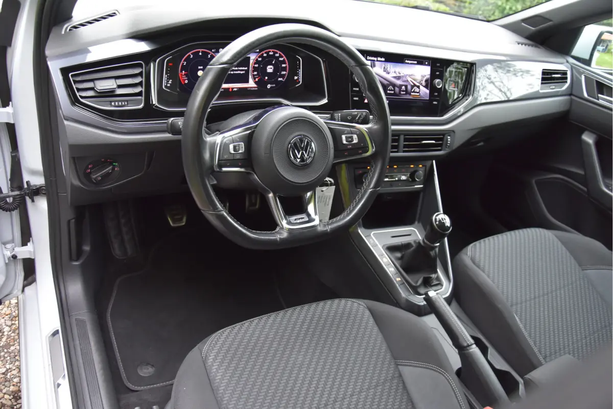 1.0 TSI 2X R-Line Highline VOL!! Business-R NAP 1e eigenaar
