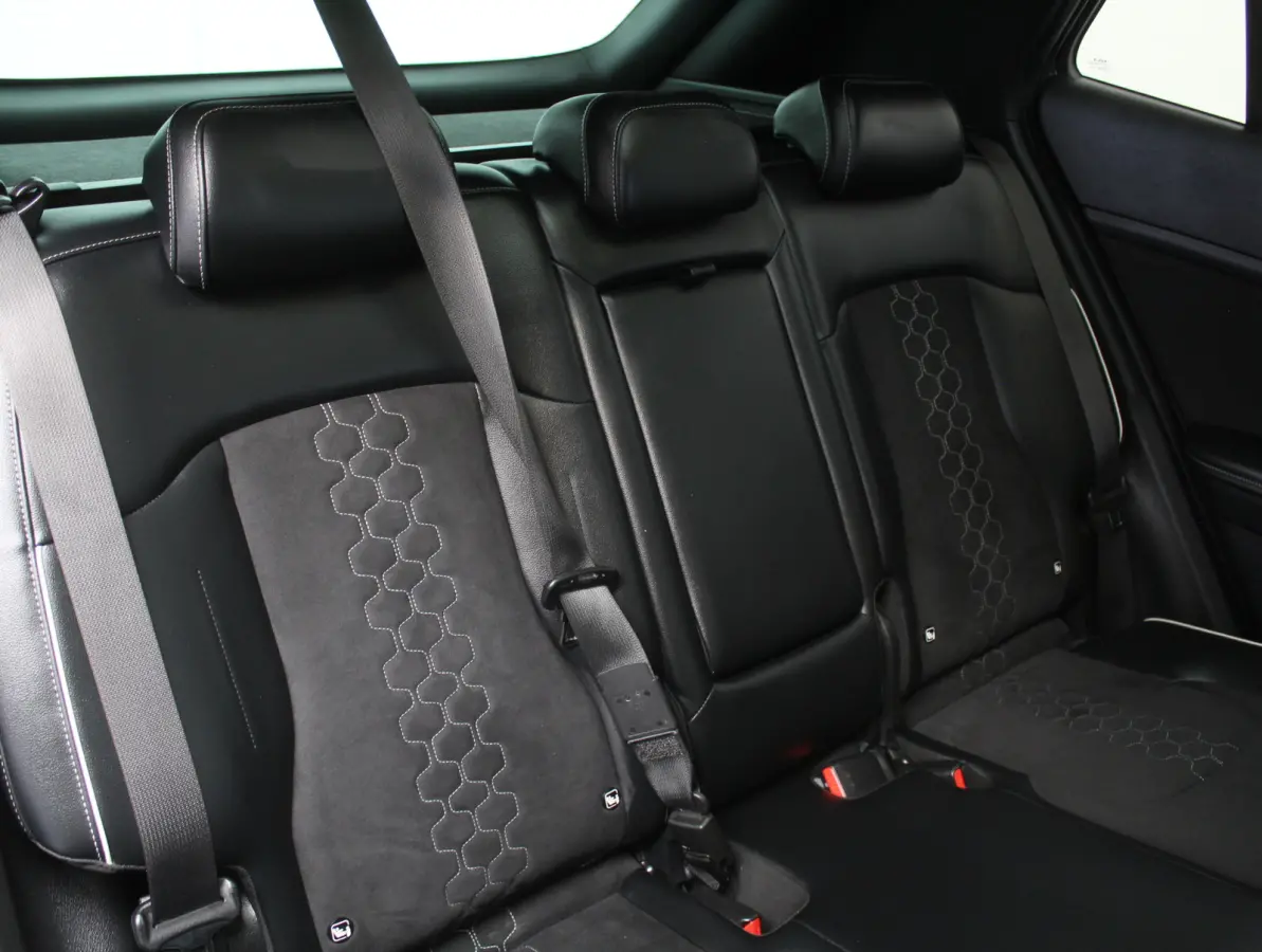 1.6 T-GDi Hybrid GT-Line CLIMATE | STOEL/STUURVERW | ELECSTOELVERST | CARPLAY | PANODAK | AFNBTRHAAK | LEDER | DAB | CAMERA | ADAPCRUISE | LED