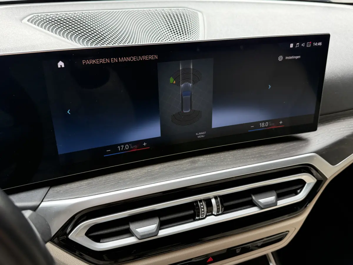 330e | M-pakket | Facelift | Lederen sportstoelen | Harman/Kardon | Sfeerverlichting | Full LED