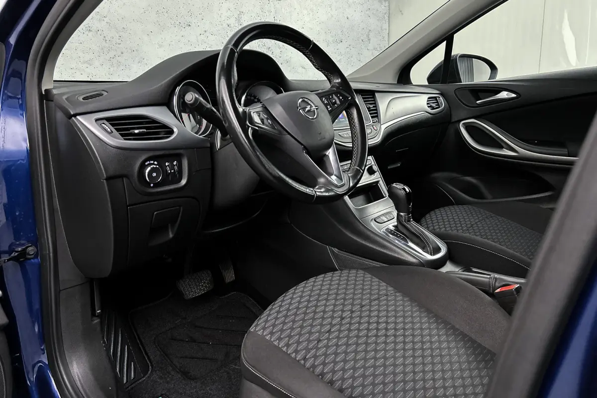 1.4 Edition | Trekhaak | Apple Carplay | Navigatie | LED koplampen