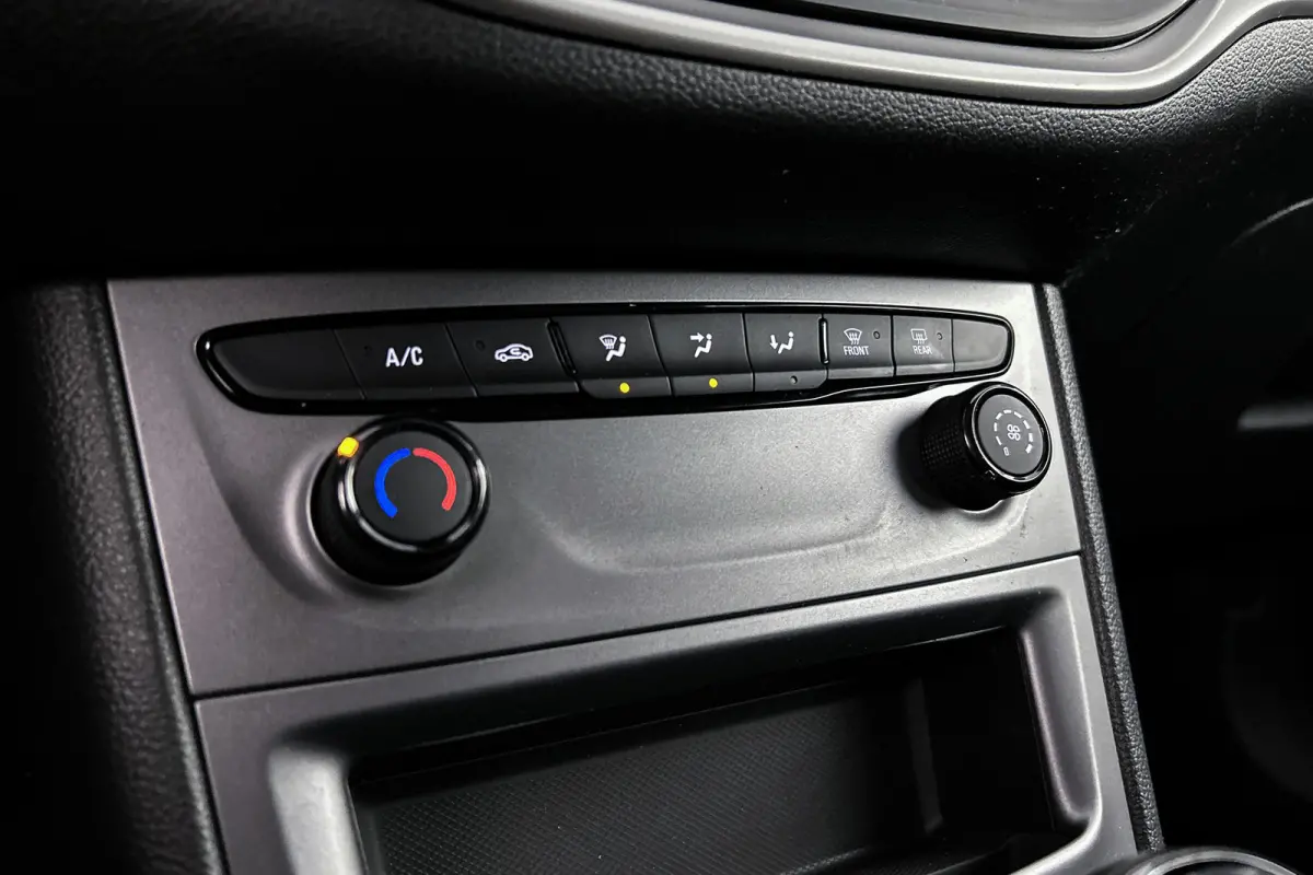 1.4 Edition | Trekhaak | Apple Carplay | Navigatie | LED koplampen