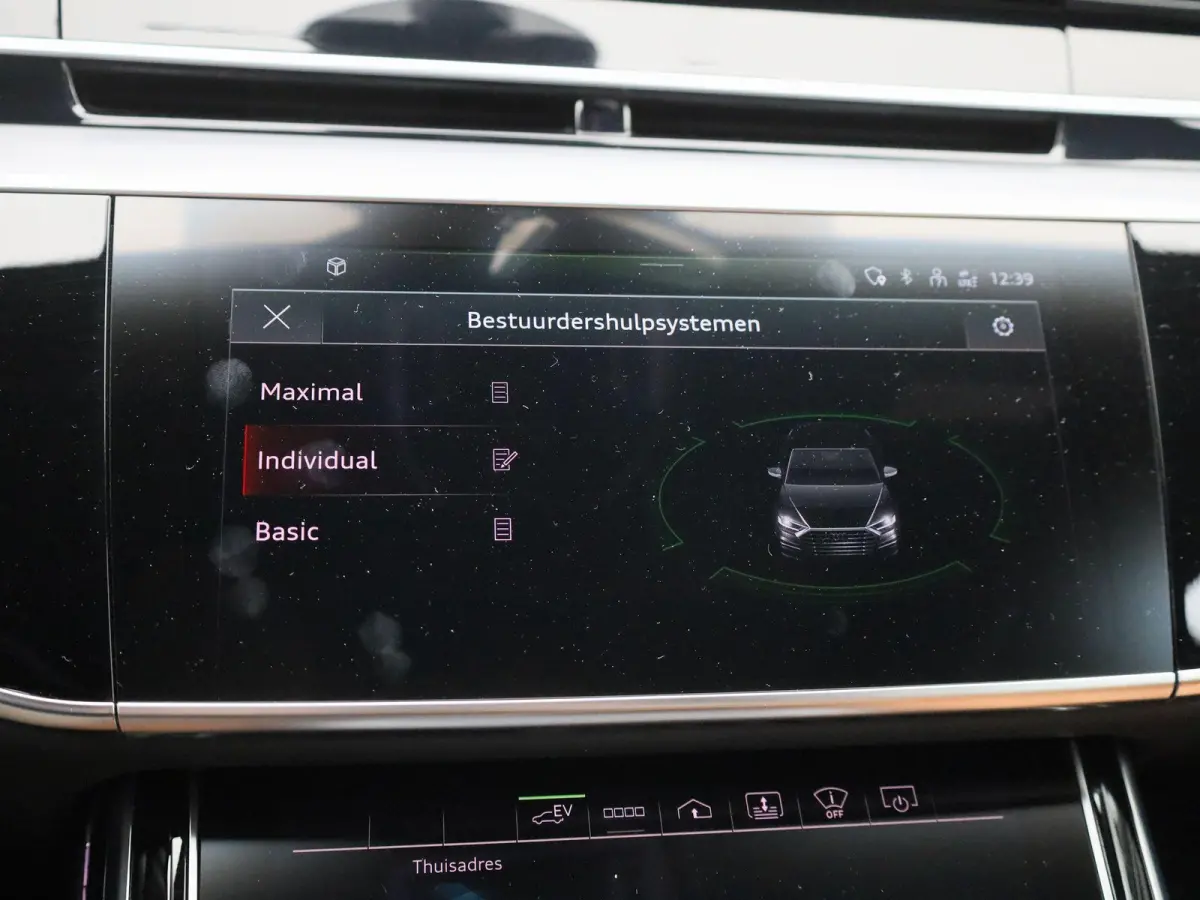 60 TFSI e quattro | PANORAMADAK | SOFTCLOSE | HEAD-UP | STOELKOELING & VERWARMING | MEMORY | B&O | S LINE IN & EXTERIEUR | VIRTUEEL | 360 CAMERA | LEDER | LED MATRIX | 12 MAANDEN BOVAG GARAN