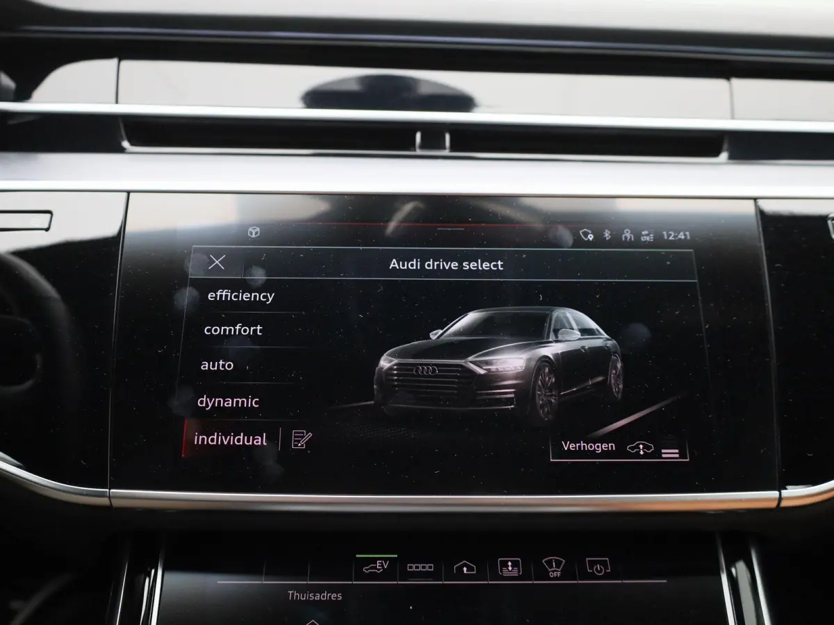 60 TFSI e quattro | PANORAMADAK | SOFTCLOSE | HEAD-UP | STOELKOELING & VERWARMING | MEMORY | B&O | S LINE IN & EXTERIEUR | VIRTUEEL | 360 CAMERA | LEDER | LED MATRIX | 12 MAANDEN BOVAG GARAN