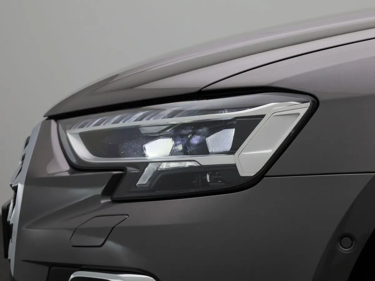 60 TFSI e quattro | PANORAMADAK | SOFTCLOSE | HEAD-UP | STOELKOELING & VERWARMING | MEMORY | B&O | S LINE IN & EXTERIEUR | VIRTUEEL | 360 CAMERA | LEDER | LED MATRIX | 12 MAANDEN BOVAG GARAN