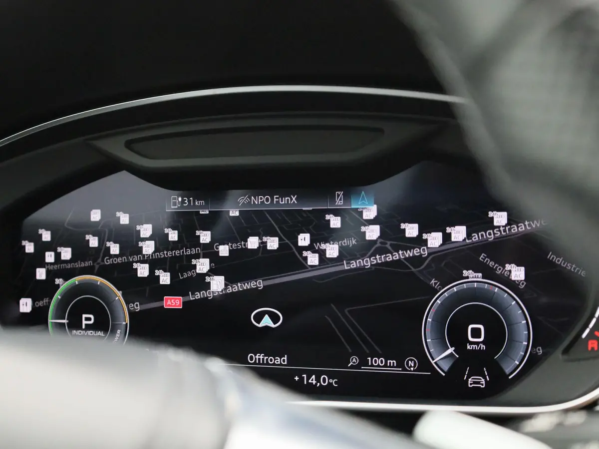 60 TFSI e quattro | PANORAMADAK | SOFTCLOSE | HEAD-UP | STOELKOELING & VERWARMING | MEMORY | B&O | S LINE IN & EXTERIEUR | VIRTUEEL | 360 CAMERA | LEDER | LED MATRIX | 12 MAANDEN BOVAG GARAN