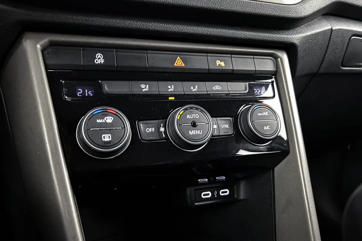 1.0 TSI Style | Adaptieve cruise control | Navigatie | Parkeersensoren