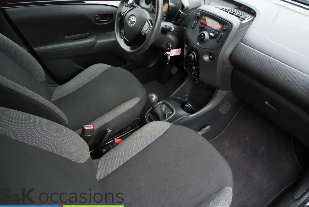 1.0 VVT-i x-fun 10j Garantie NL Auto NAP