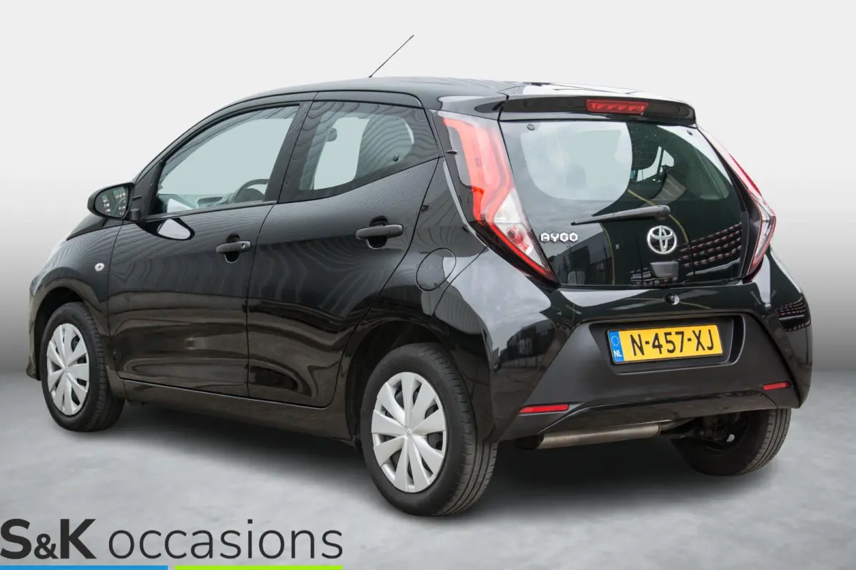 1.0 VVT-i x-fun 10j Garantie NL Auto NAP