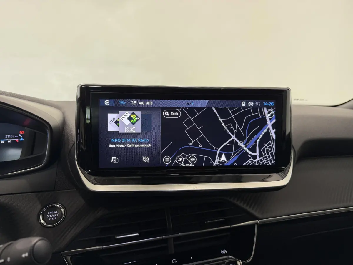 1.2 PureTech 100 Allure Navigatie Apple Carplay/Android Auto Parkeersensoren Cruise Control Full LED Virtual Cockpit Climate Control Lichtmetalen velgen