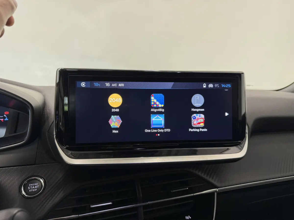 1.2 PureTech 100 Allure Navigatie Apple Carplay/Android Auto Parkeersensoren Cruise Control Full LED Virtual Cockpit Climate Control Lichtmetalen velgen