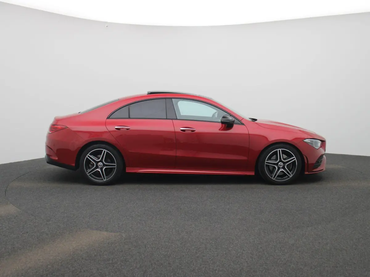 200 Business Solution AMG | PANORAMADAK | ACHTERUITRIJCAMERA | STOELVERWARMING | CRUISE CONTROL | BLUETOOTH |