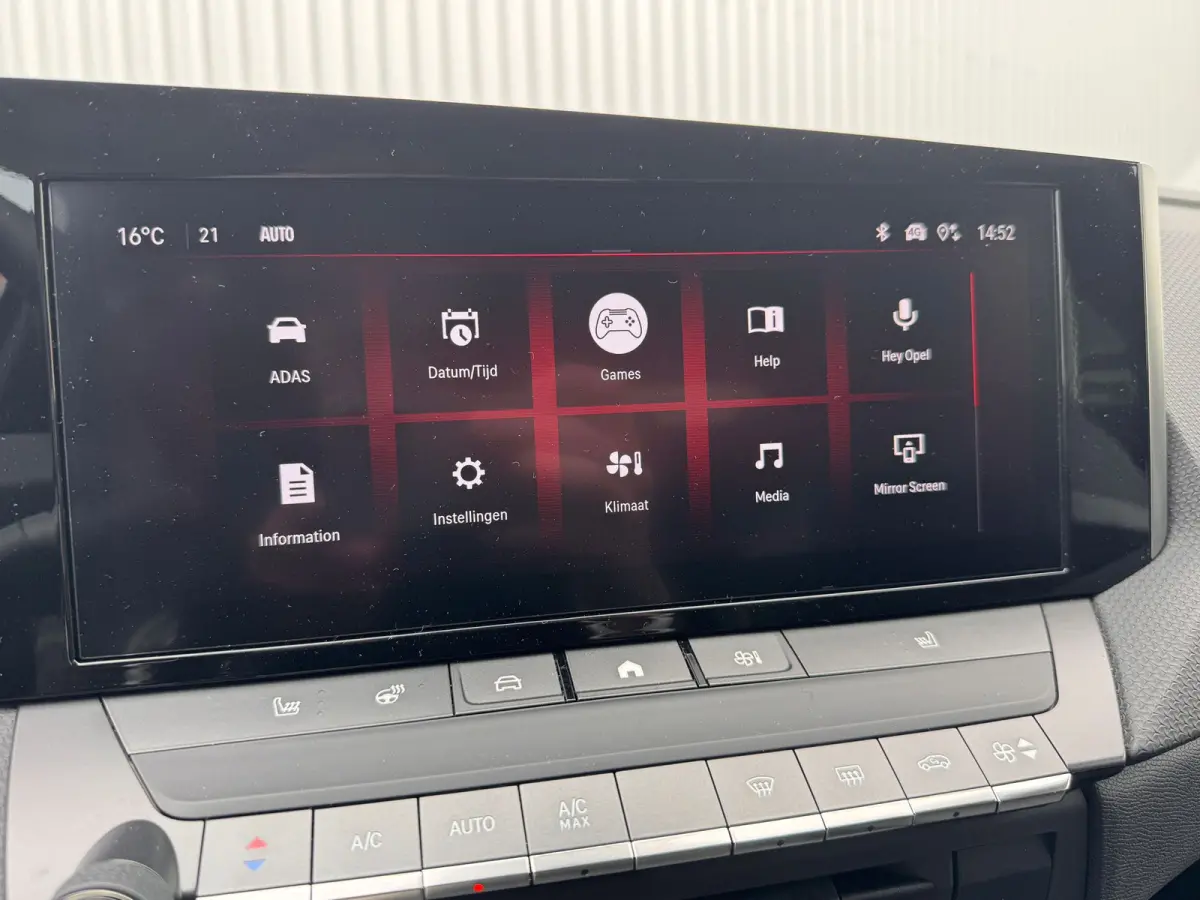 1.2 Turbo Business Edition 130PK | Camera | Navigatie | Stoel/stuurverwarming | Cruise Control | | Airco (automatisch) | DAB ontvanger | Dak in carrosseriekleur