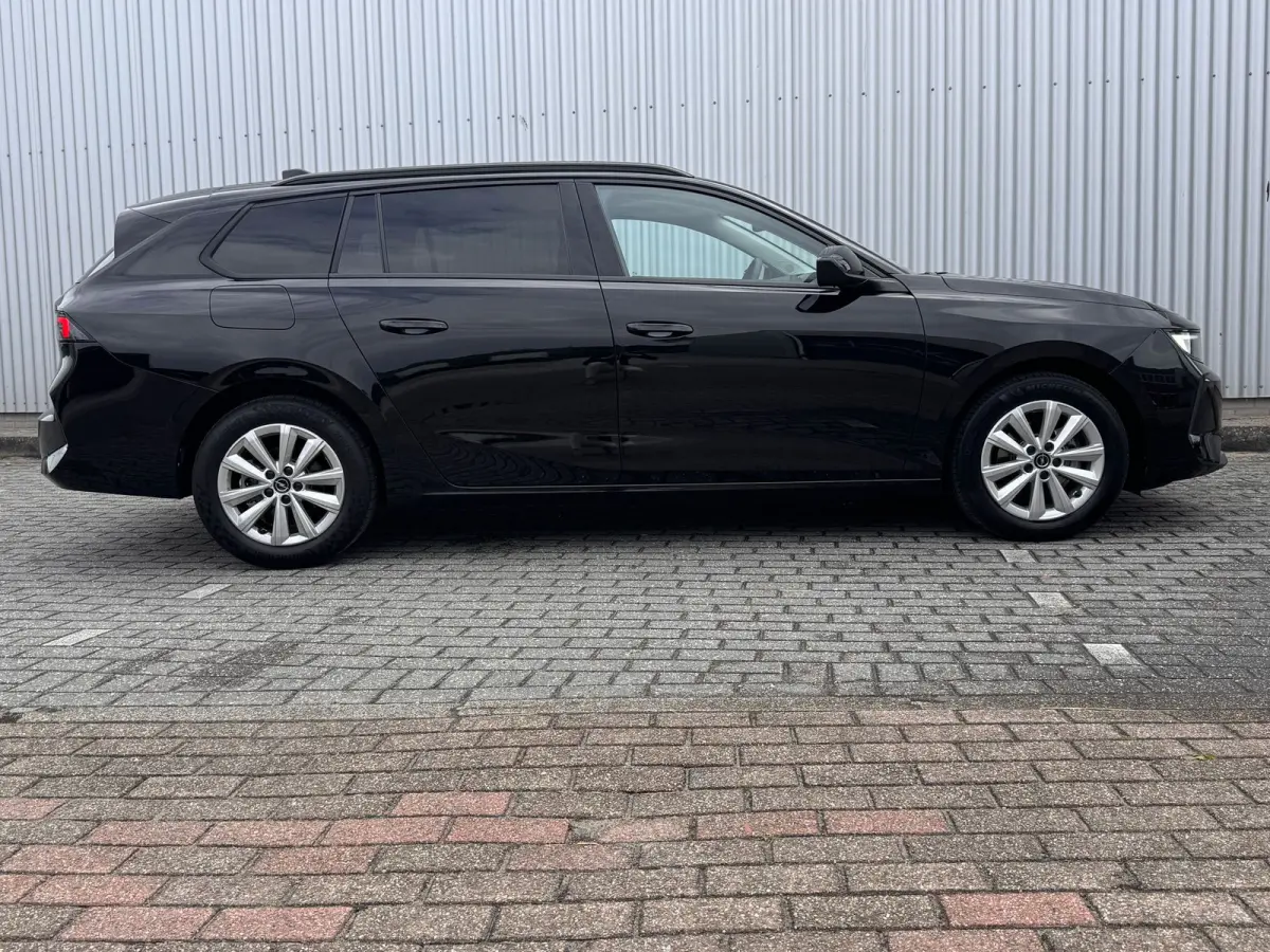 1.2 Turbo Business Edition 130PK | Camera | Navigatie | Stoel/stuurverwarming | Cruise Control | | Airco (automatisch) | DAB ontvanger | Dak in carrosseriekleur