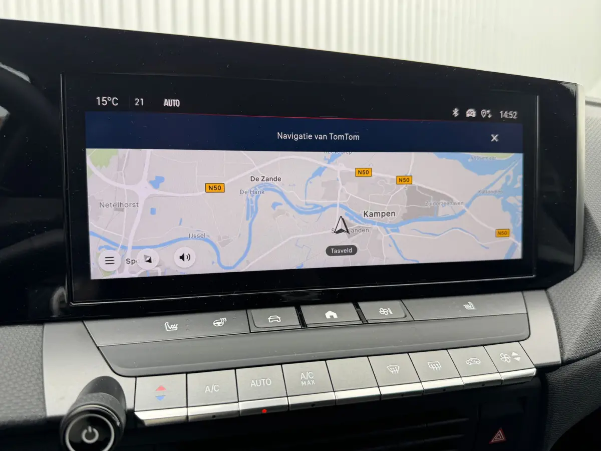 1.2 Turbo Business Edition 130PK | Camera | Navigatie | Stoel/stuurverwarming | Cruise Control | | Airco (automatisch) | DAB ontvanger | Dak in carrosseriekleur
