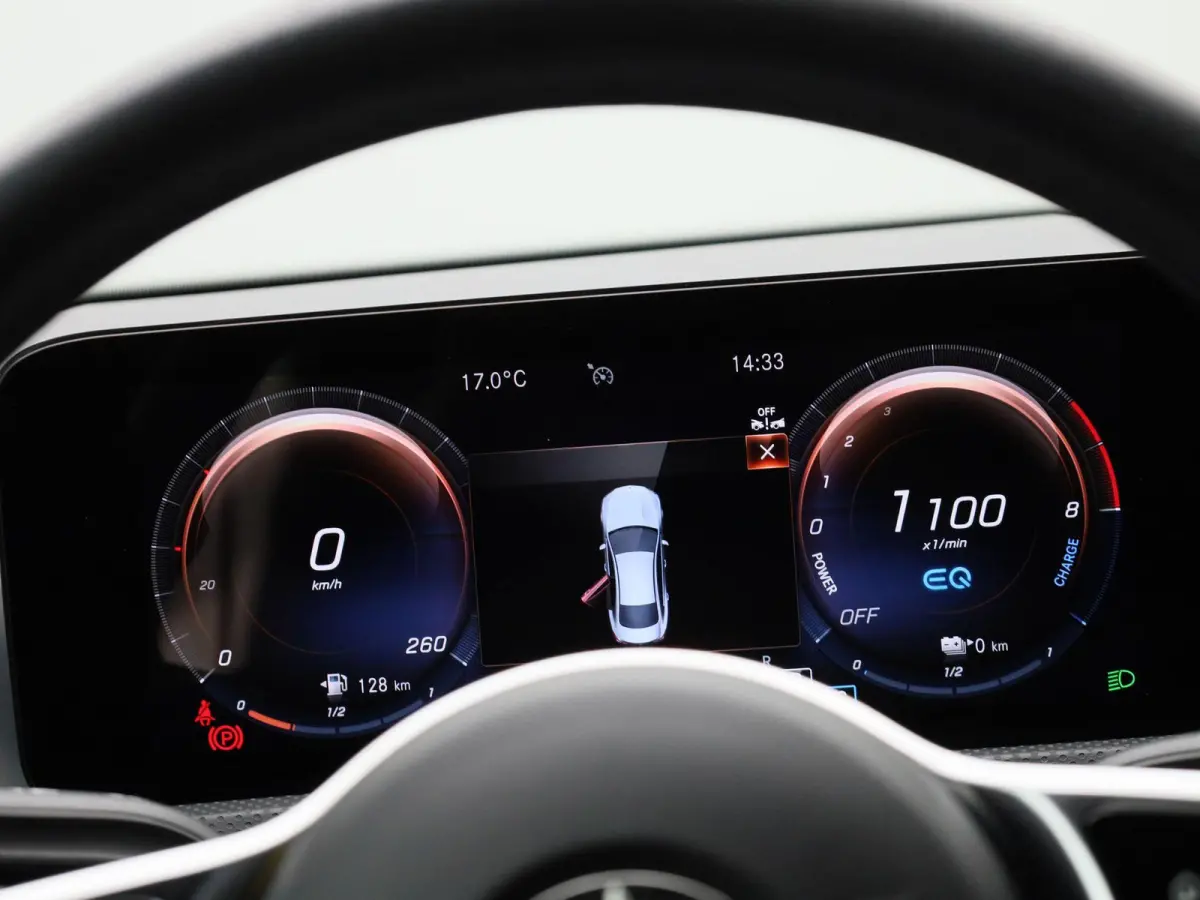 250 e | LEDER | NAVIGATIE | STOELVERWARMING | CRUISE CONTROL | BLUETOOTH | CLIMATE CONTROL |