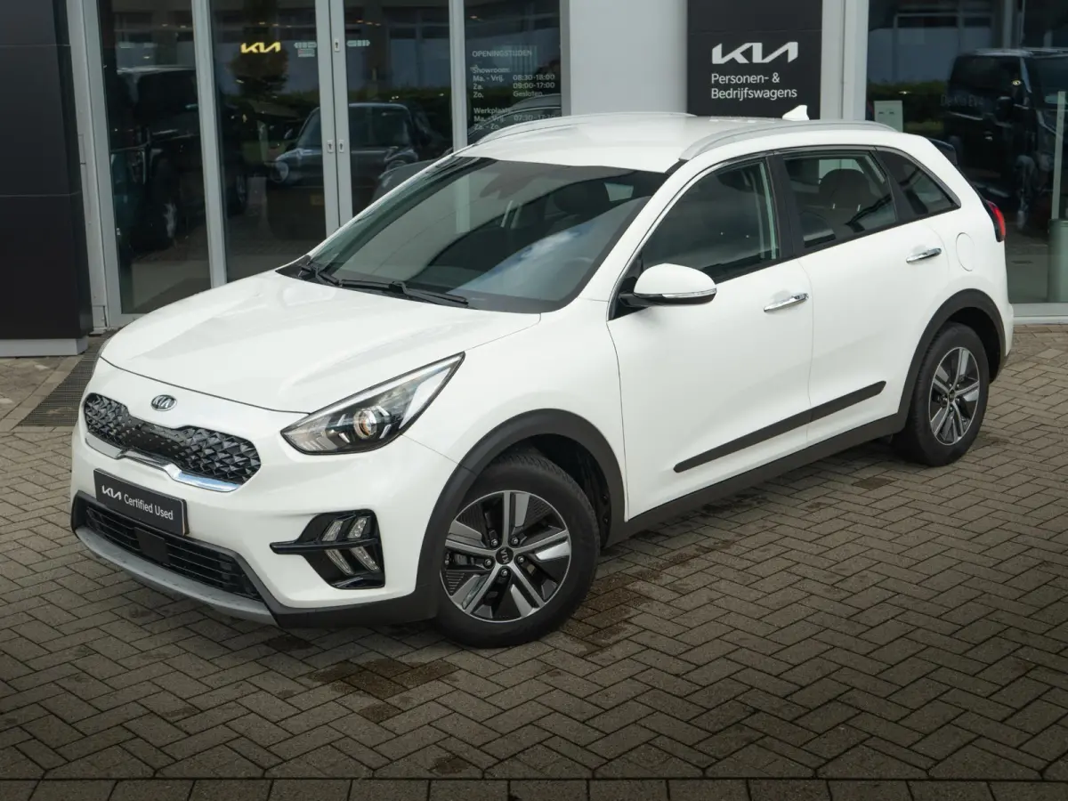 1.6 GDi Hybrid DynamicLine | Dealeronderhouden NL auto | Cruise control adaptief | Navigatie | achteruitrijcamera | Carplay | Parkeersensoren achter